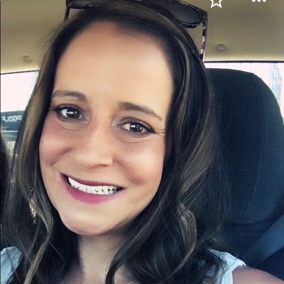 Meet your Posher, Brandy - Picture 1 of 1